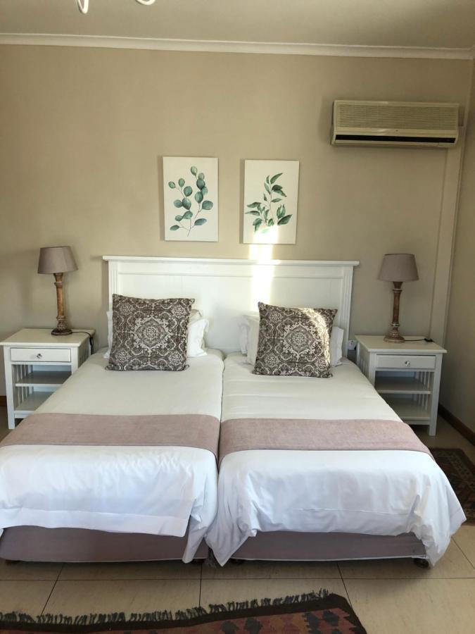 Oak Tree Lodge Paarl Esterno foto