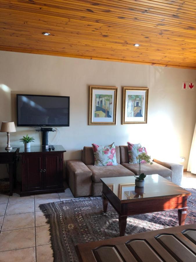 Oak Tree Lodge Paarl Esterno foto