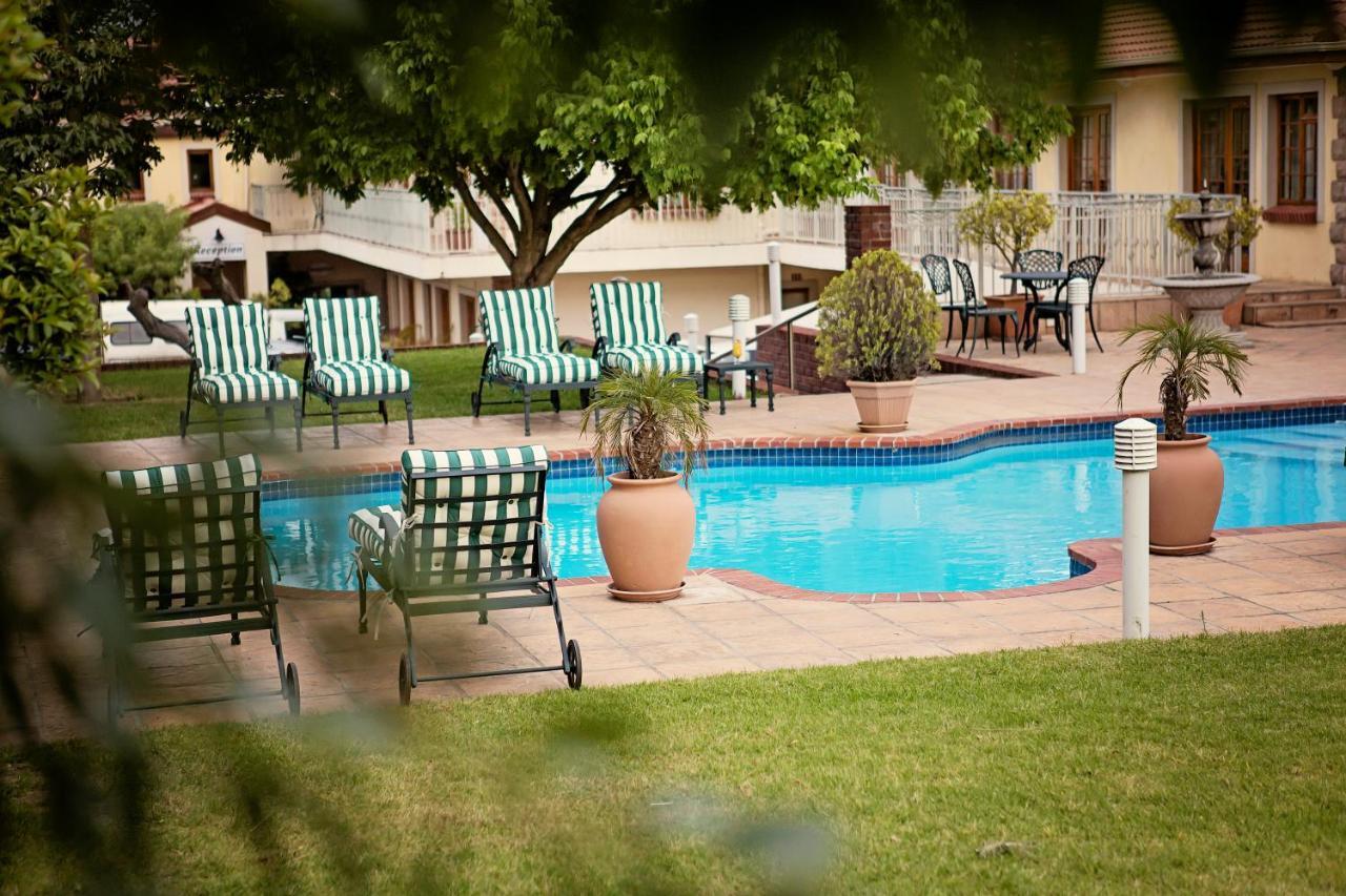 Oak Tree Lodge Paarl Esterno foto